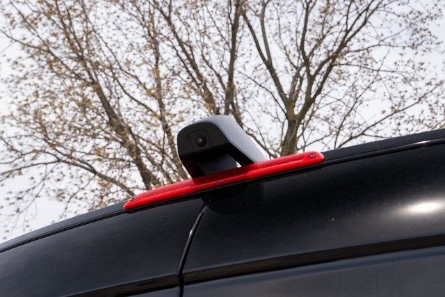 Vehicle image 40 of 42
