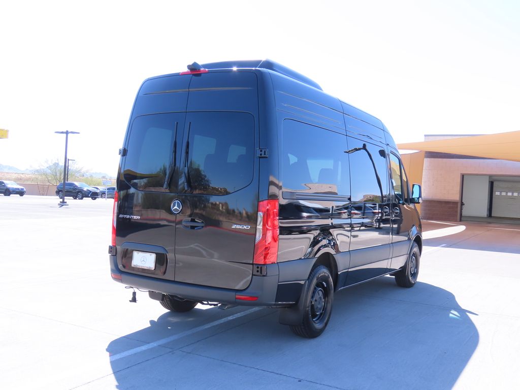 2025 Mercedes-Benz Sprinter Passsenger Image 5 of 31