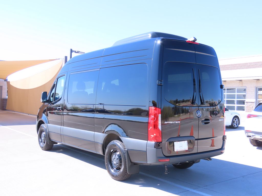 2025 Mercedes-Benz Sprinter Passsenger Image 6 of 31