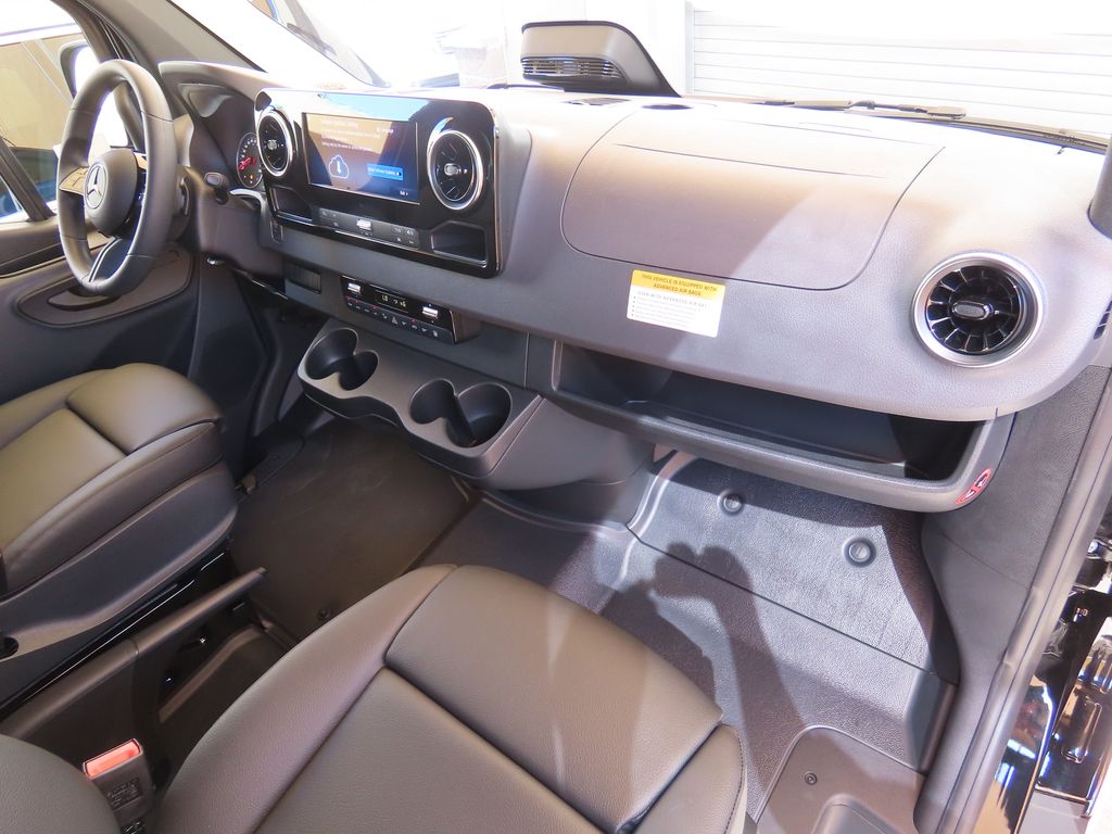 2025 Mercedes-Benz Sprinter Passsenger Image 17 of 31