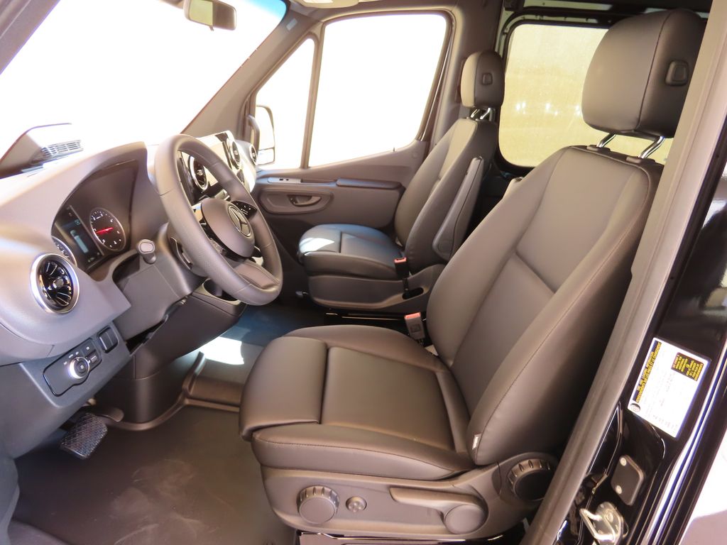 2025 Mercedes-Benz Sprinter Passsenger Image 19 of 31