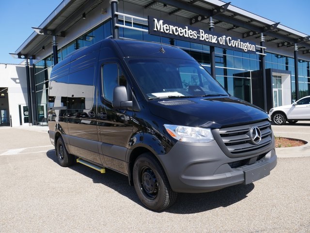 2025 Mercedes-Benz Sprinter Passsenger Image 4 of 23