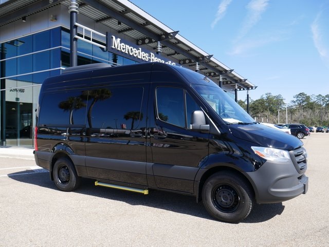2025 Mercedes-Benz Sprinter Passsenger Image 3 of 23