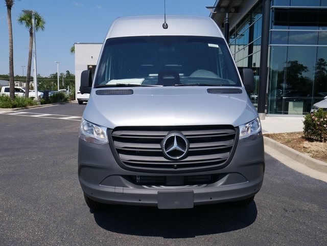 2025 Mercedes-Benz Sprinter Passsenger Image 2 of 23