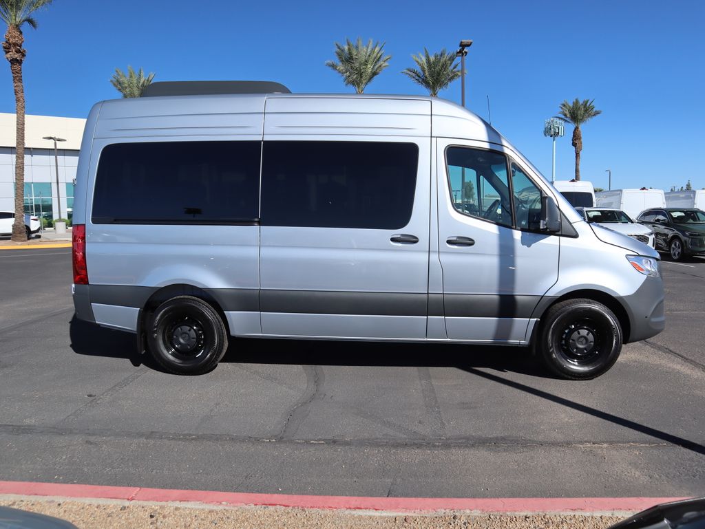 2025 Mercedes-Benz Sprinter Passsenger Image 4 of 41