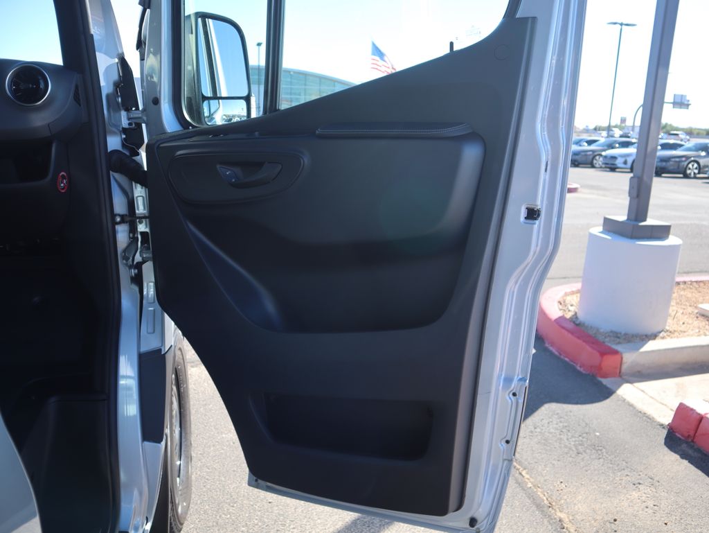 2025 Mercedes-Benz Sprinter Passsenger Image 18 of 41