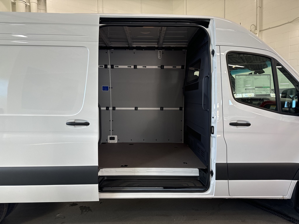 2025 Mercedes-Benz Sprinter Cargo Image 15 of 34