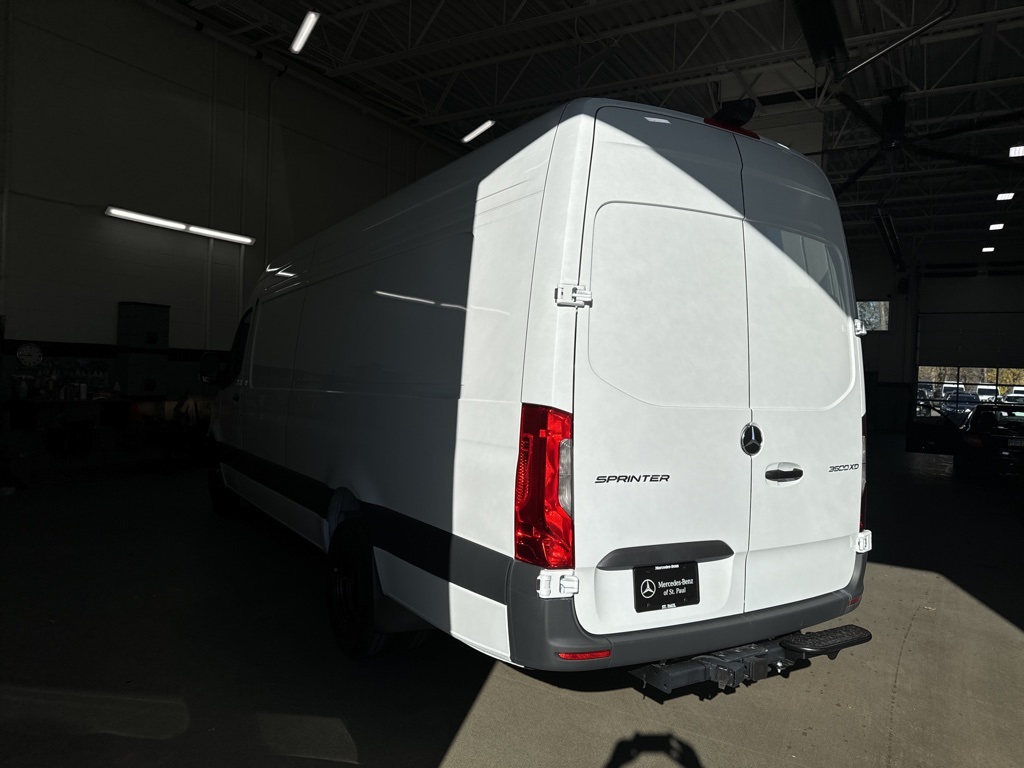 2025 Mercedes-Benz Sprinter Cargo Image 3 of 34
