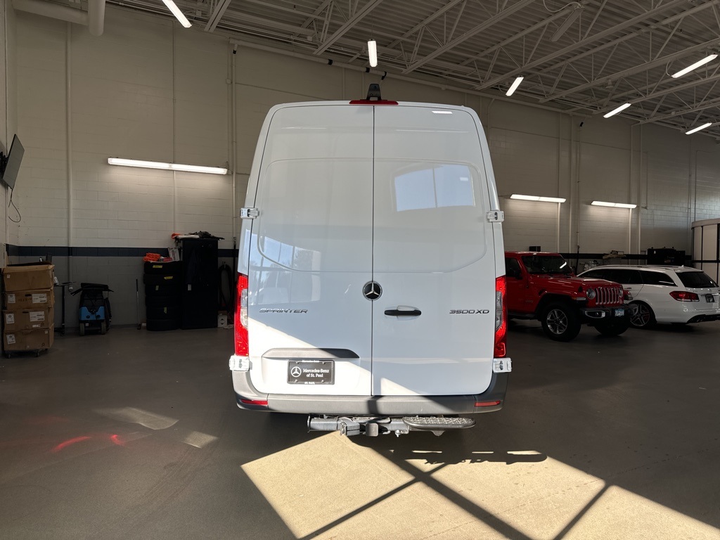 2025 Mercedes-Benz Sprinter Cargo Image 4 of 34