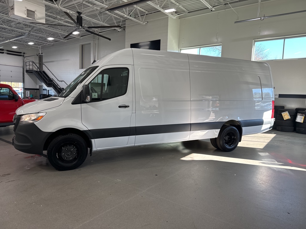 2025 Mercedes-Benz Sprinter Cargo Image 2 of 34