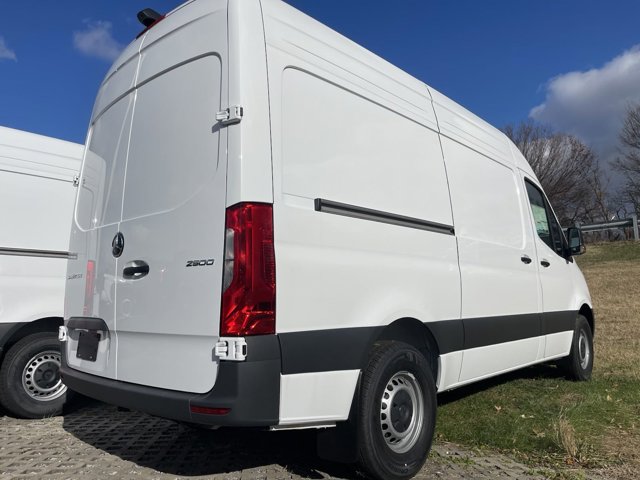 2025 Mercedes-Benz Sprinter Cargo Image 7 of 11