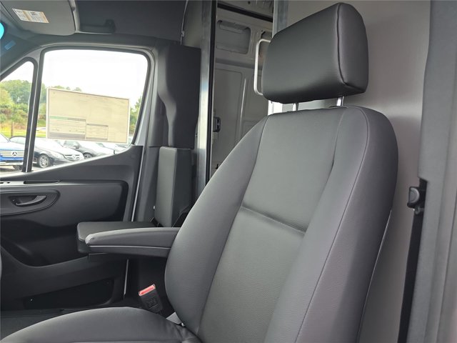 2025 Mercedes-Benz Sprinter Cargo Image 12 of 26