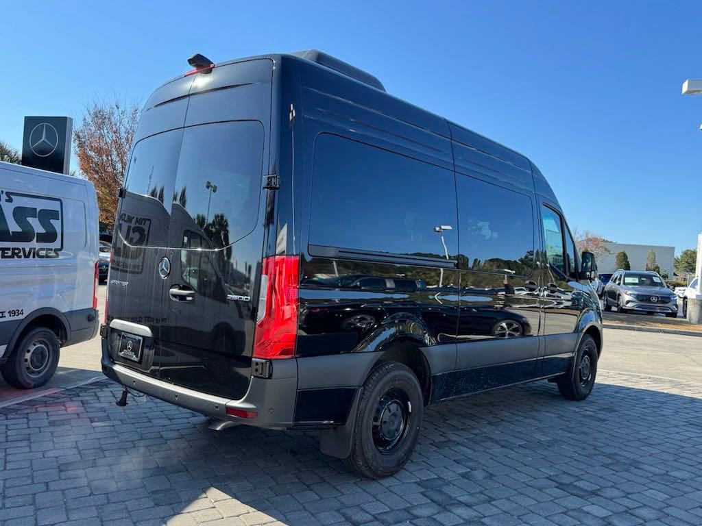 Vehicle image 5 of 22