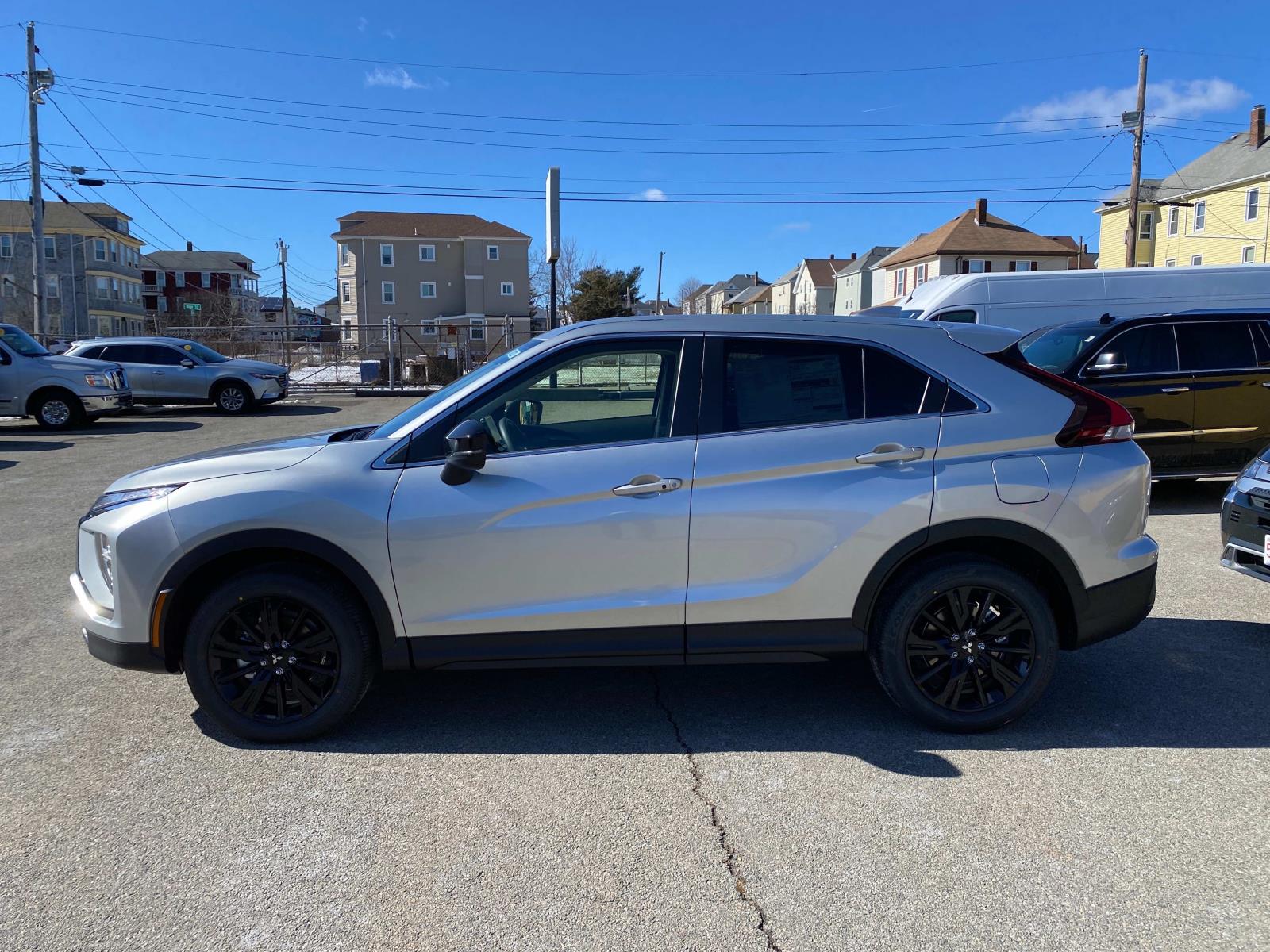 2025 Mitsubishi Eclipse Cross LE Image 4 of 14