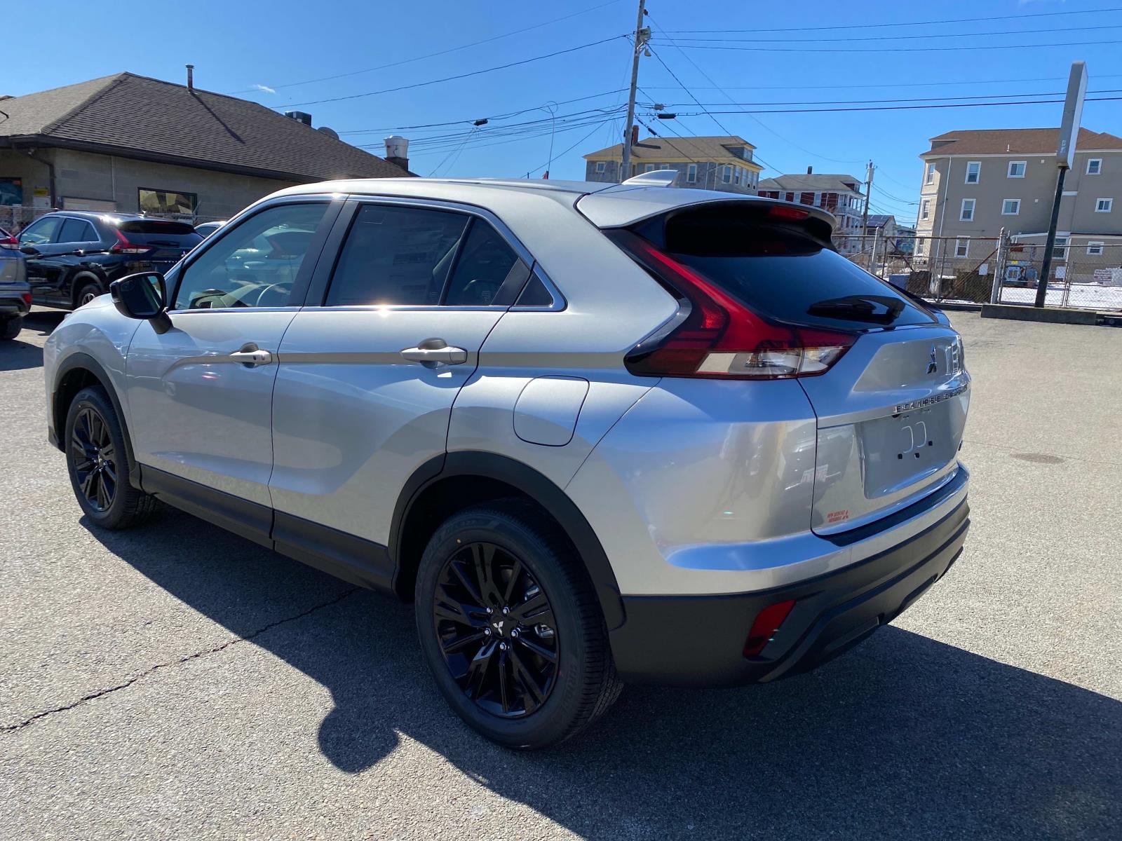 2025 Mitsubishi Eclipse Cross LE Image 3 of 14