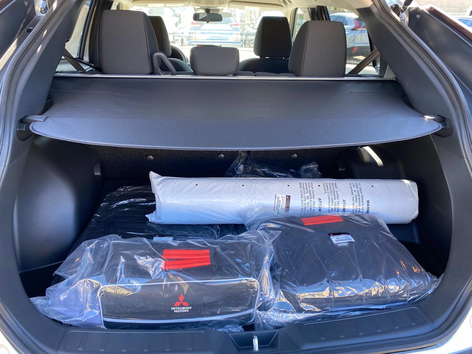 2025 Mitsubishi Eclipse Cross LE Image 5 of 14