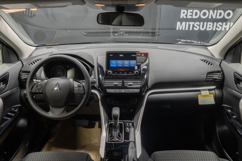 2025 Mitsubishi Eclipse Cross LE Image 20 of 23