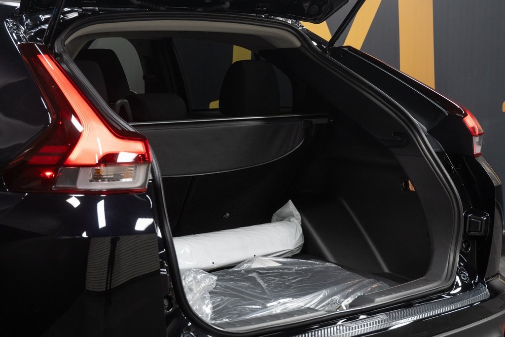 2025 Mitsubishi Eclipse Cross LE Image 9 of 23