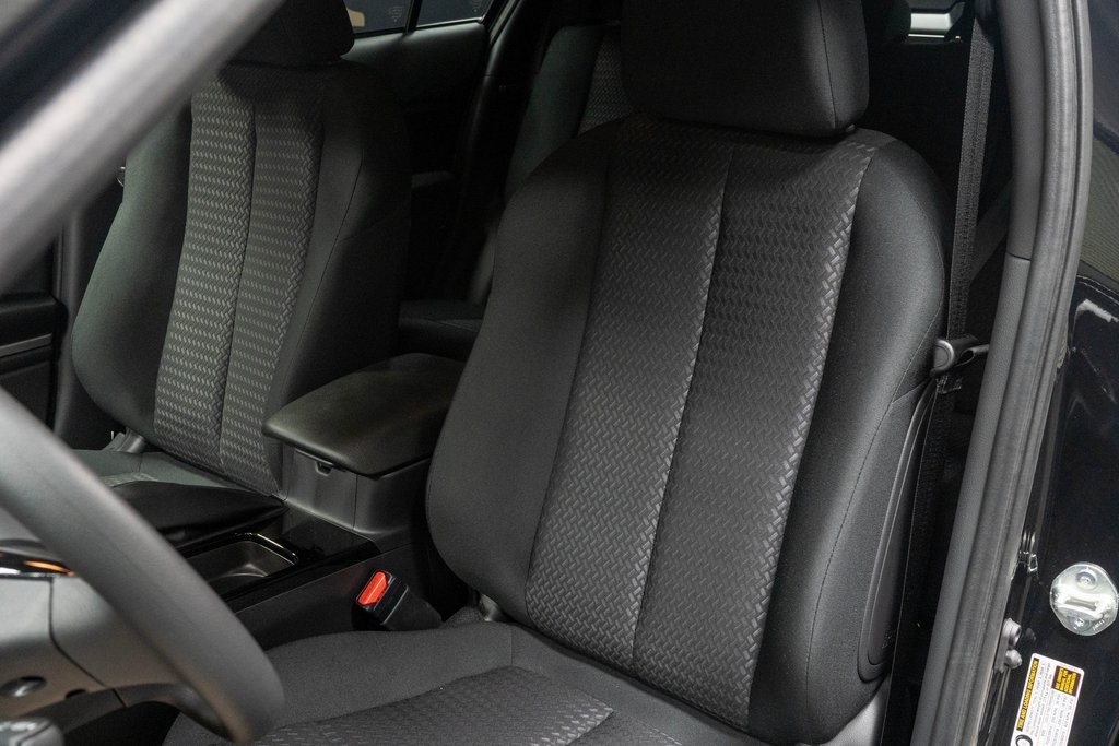 2025 Mitsubishi Eclipse Cross LE Image 13 of 23