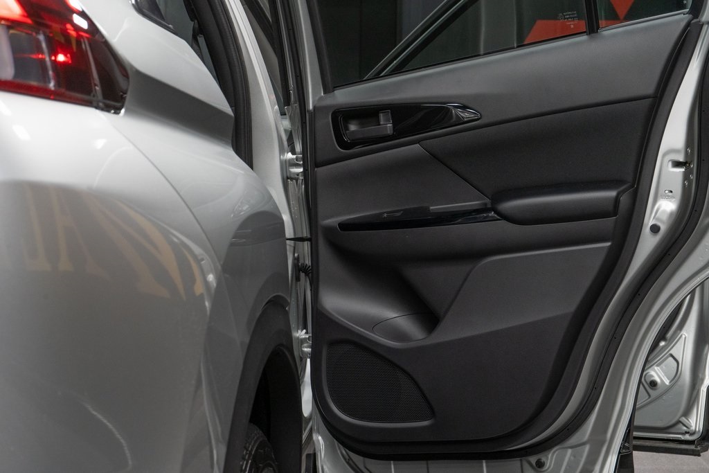 2025 Mitsubishi Eclipse Cross LE Image 23 of 24