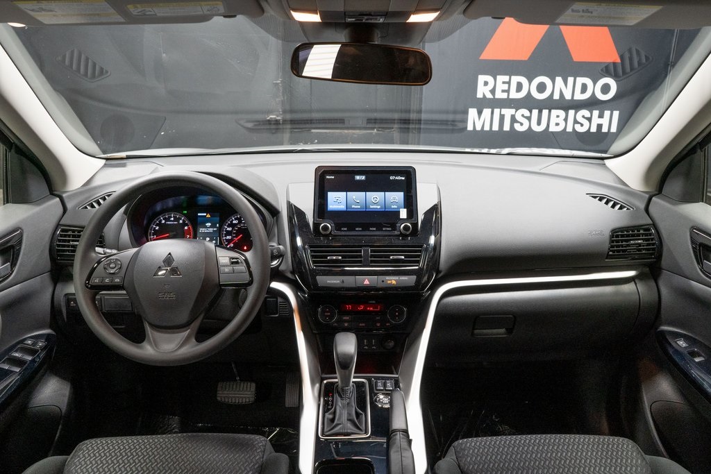 2025 Mitsubishi Eclipse Cross LE Image 20 of 24