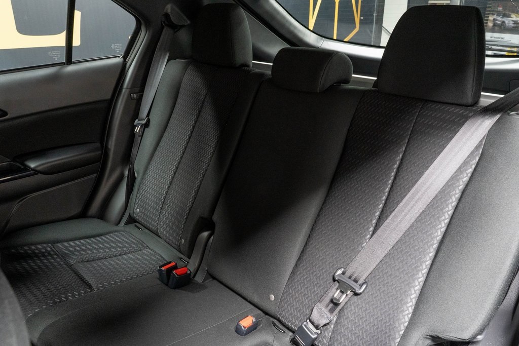 2025 Mitsubishi Eclipse Cross LE Image 16 of 24