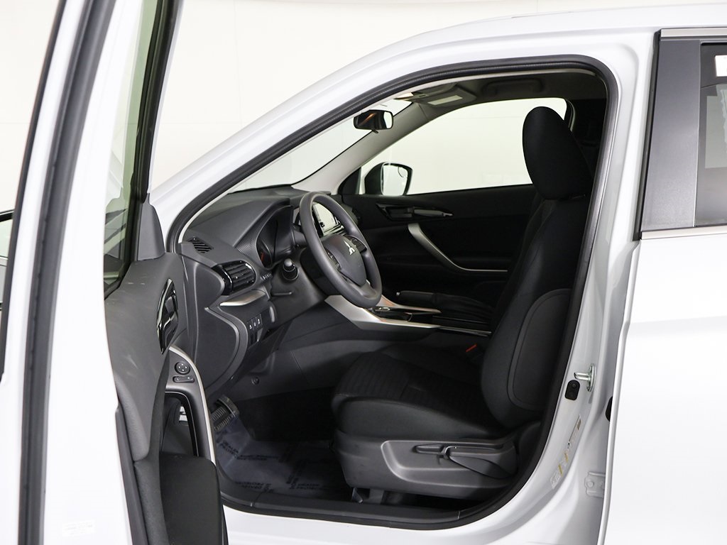 Vehicle image 29 of 45