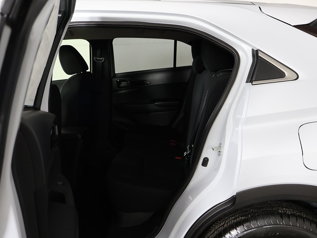 Vehicle image 31 of 45