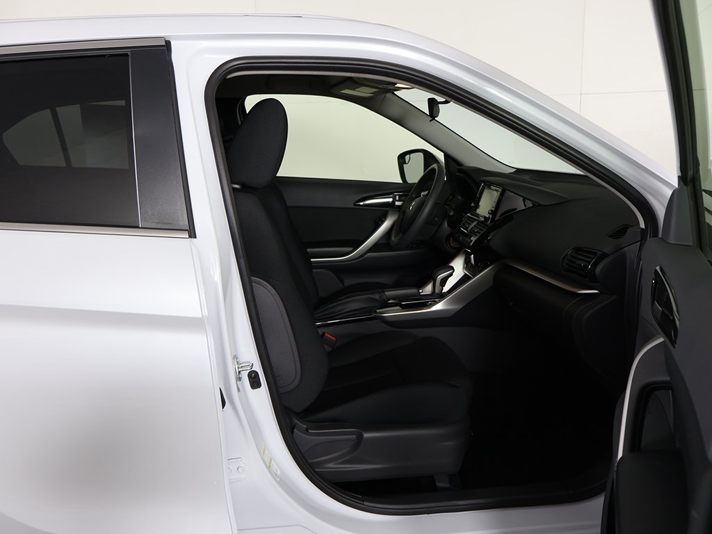 Vehicle image 30 of 45