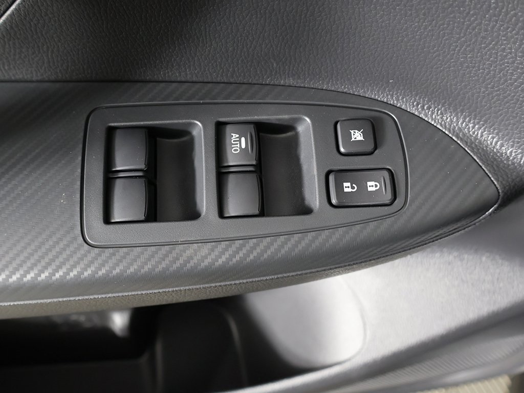 Vehicle image 44 of 45