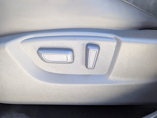 Vehicle image 11 of 36