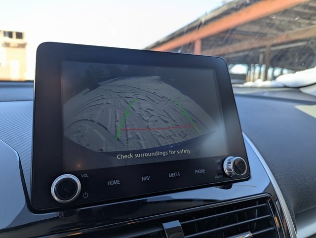 Vehicle image 9 of 36