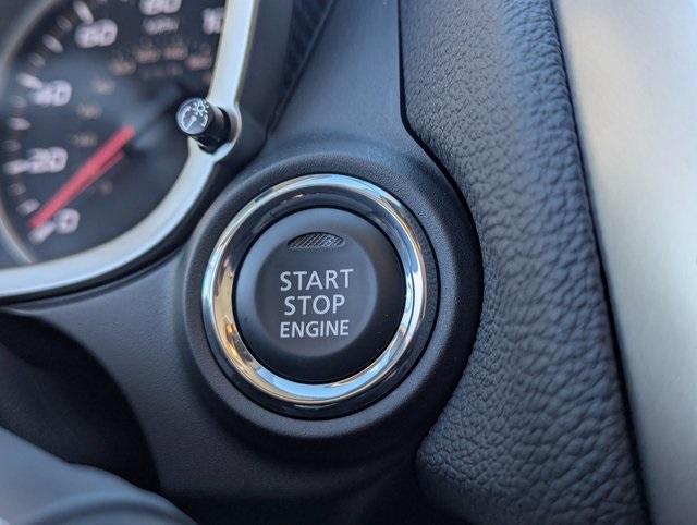 Vehicle image 10 of 36
