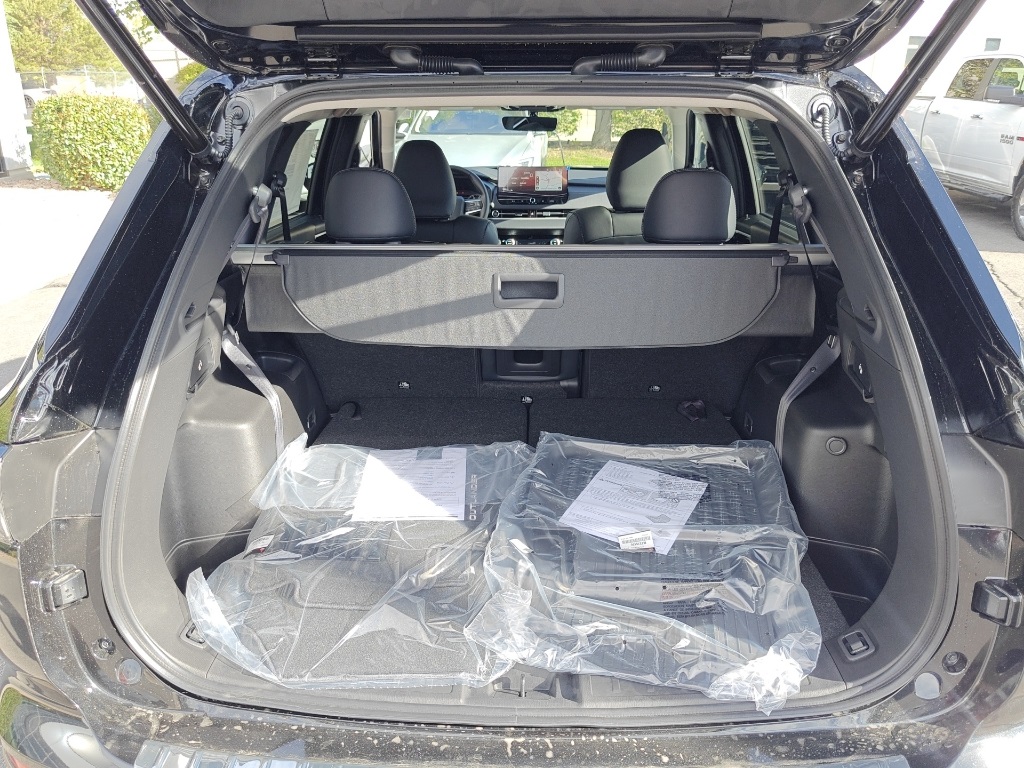 2025 Mitsubishi Outlander SE Image 11 of 35