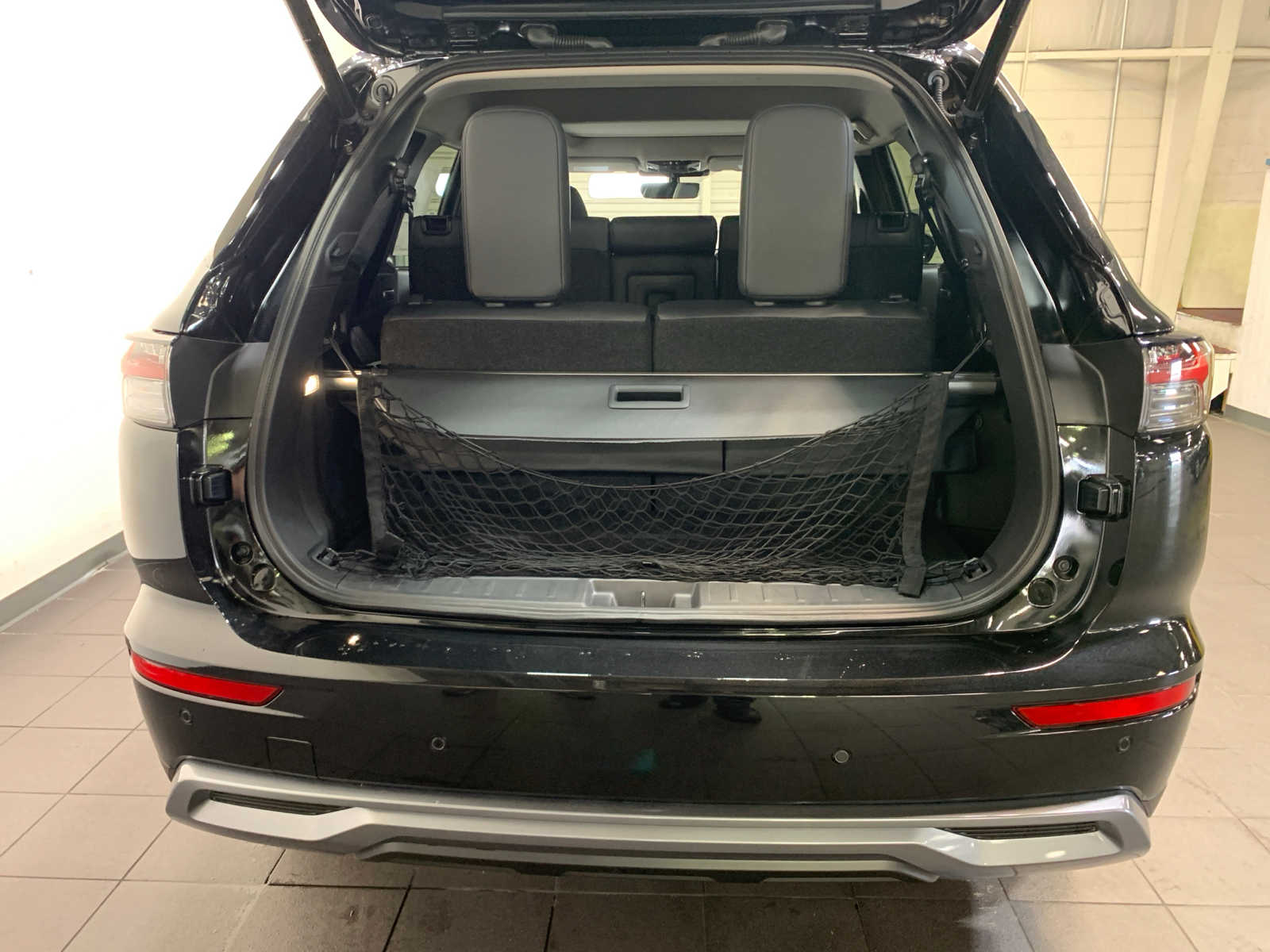 Vehicle image 4 of 12