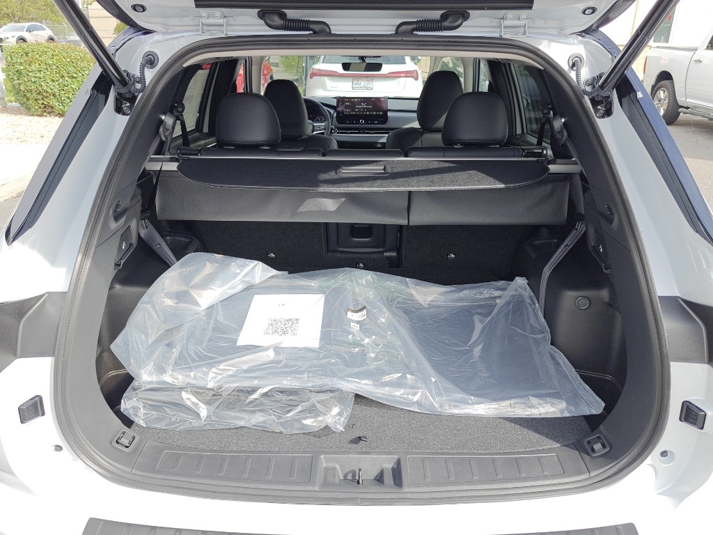 2025 Mitsubishi Outlander Image 11 of 38