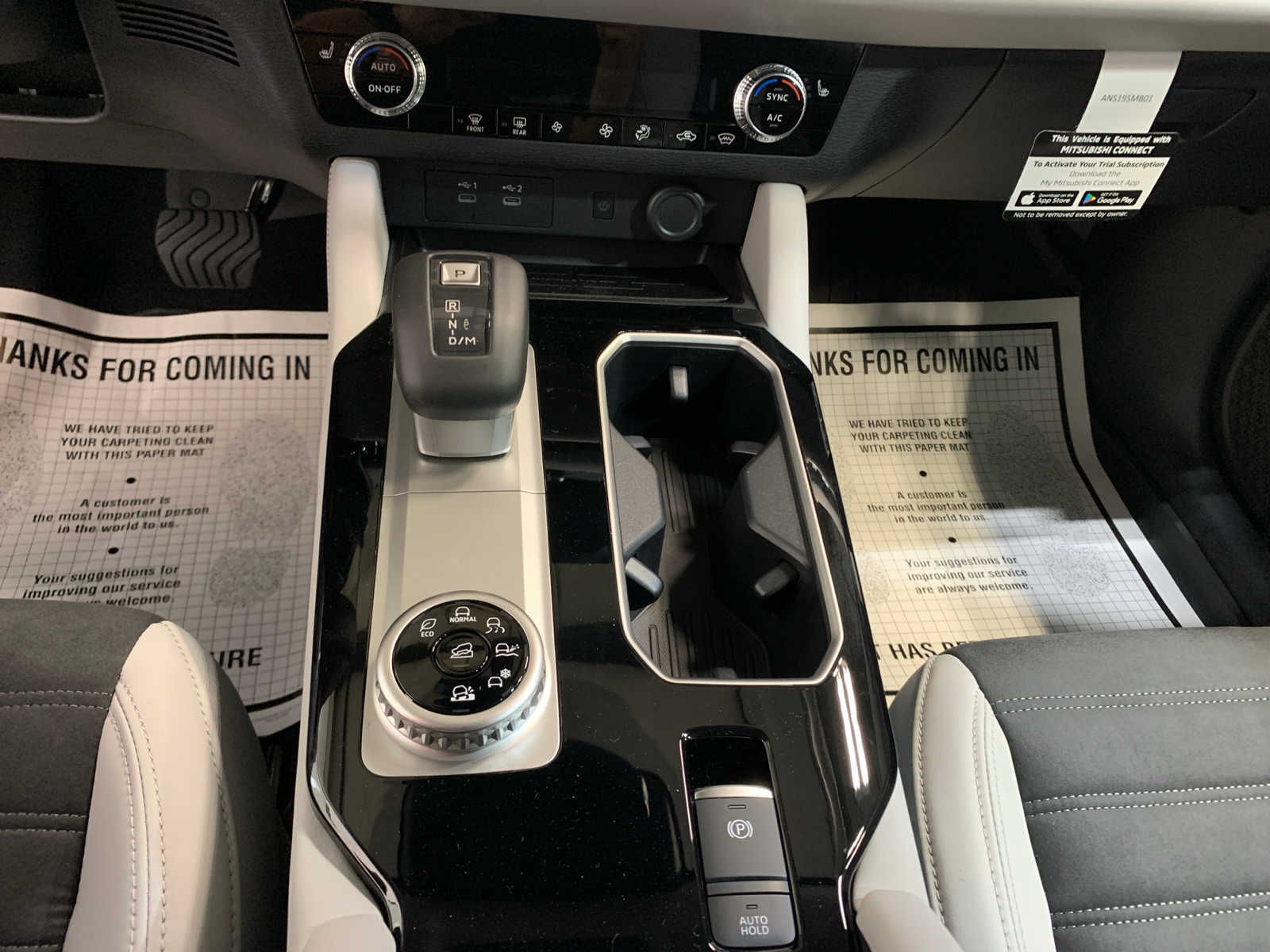Vehicle image 10 of 12
