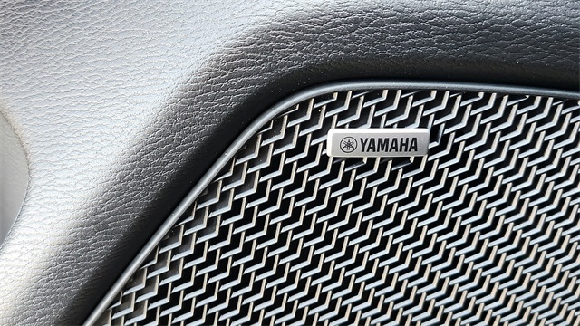 Vehicle image 26 of 32