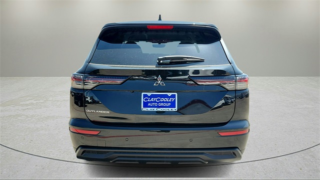 Vehicle image 6 of 32