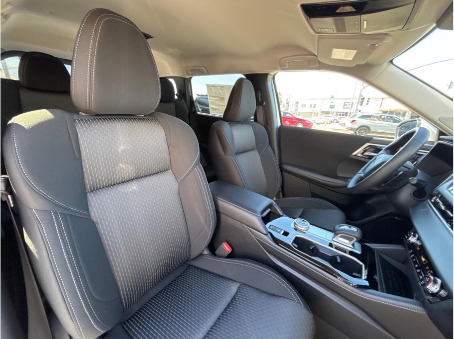 2025 Mitsubishi Outlander ES Image 10 of 27