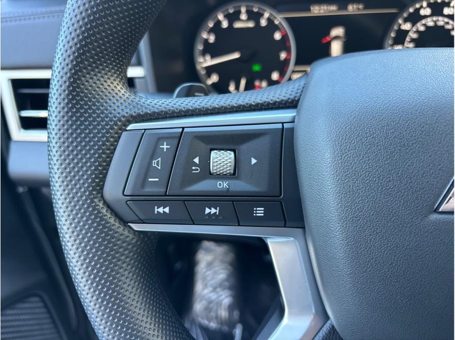 2025 Mitsubishi Outlander ES Image 22 of 27