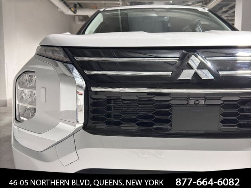 Vehicle image 1 of 33