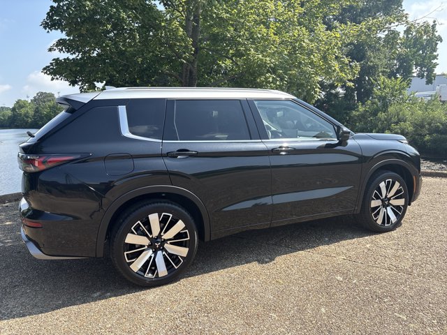 Vehicle image 5 of 14
