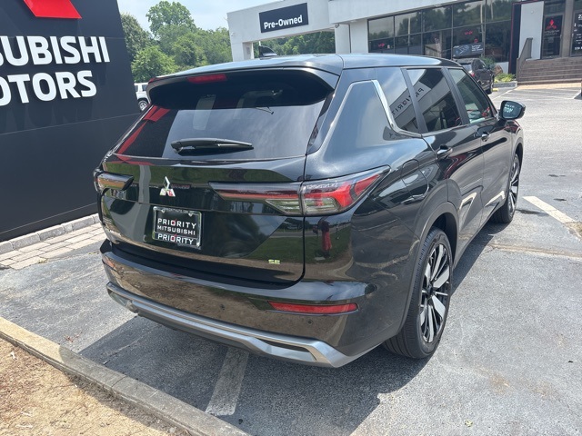 Vehicle image 6 of 28