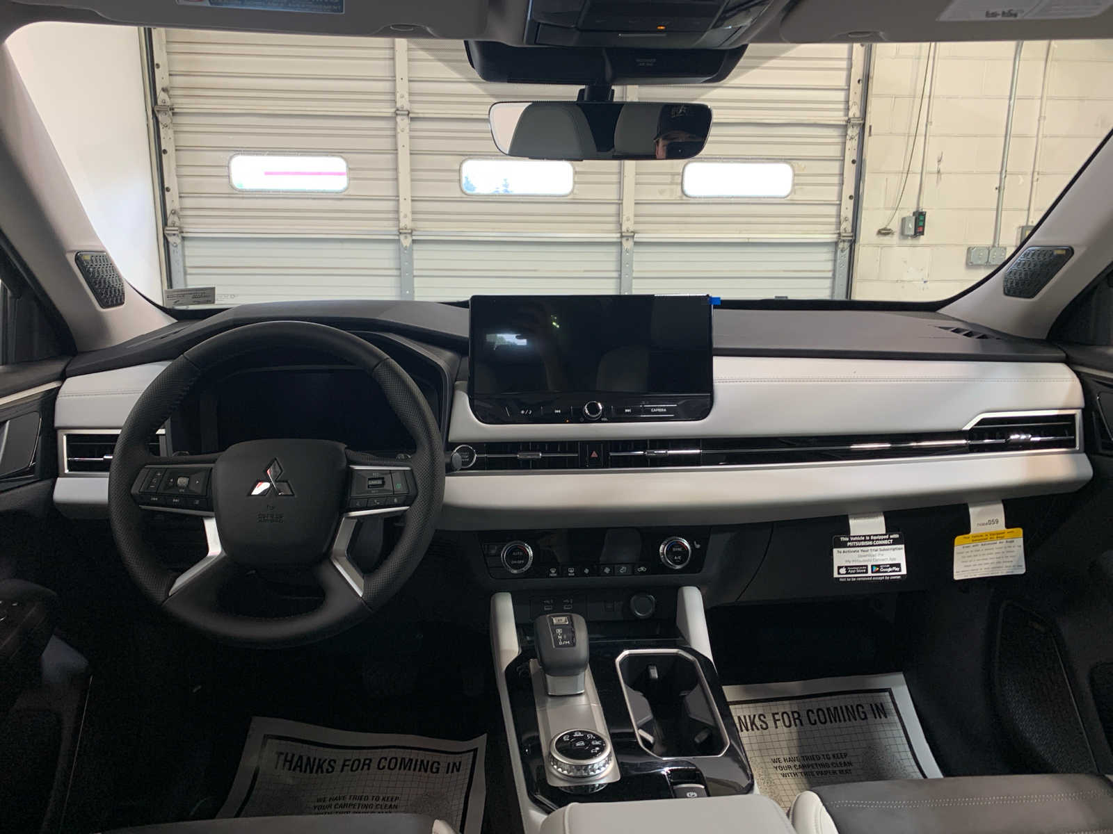 Vehicle image 7 of 12