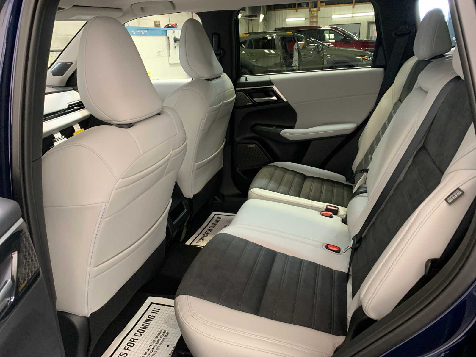 Vehicle image 5 of 12