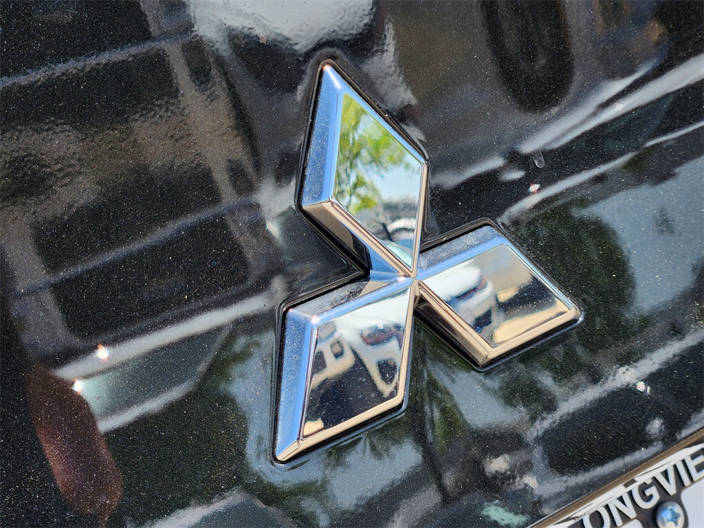 Vehicle image 7 of 22