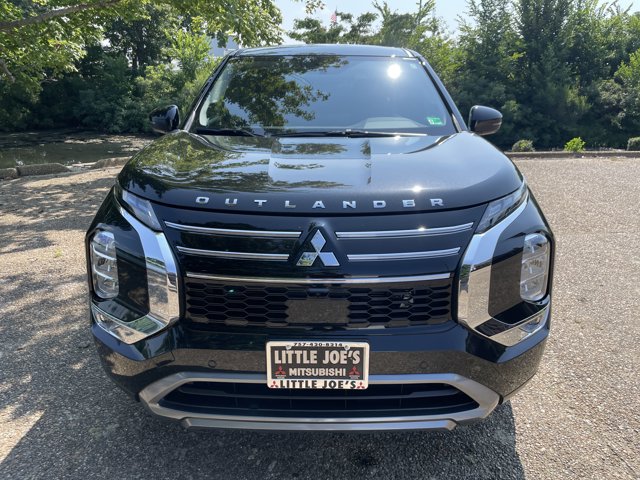 Vehicle image 2 of 14