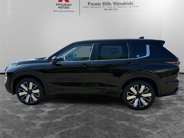 2025 Mitsubishi Outlander SE Image 8 of 35