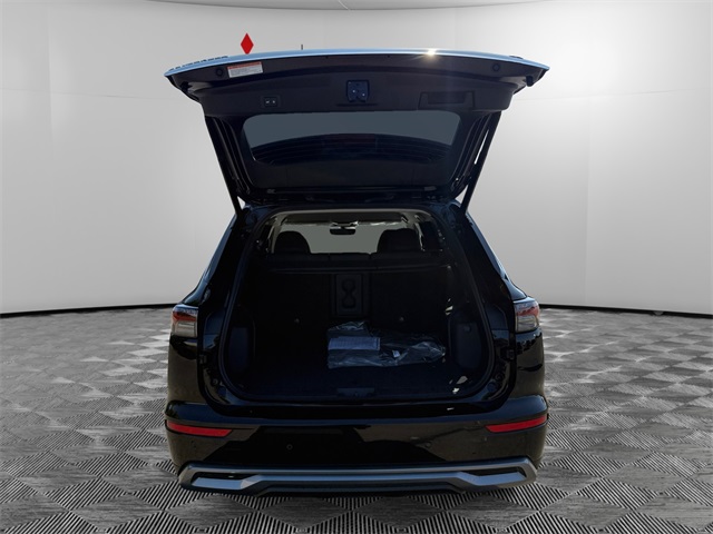 2025 Mitsubishi Outlander SE Image 11 of 35